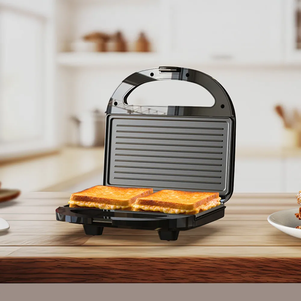 Sanduicheira Elétrica SAN230 Cadence 750W SanduGrill 127V Sanduicheira Elétrica SAN230 Cadence 750W SanduGrill 127V